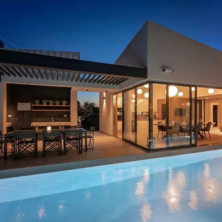 Exclusive In Kastelir Istria With Swimming Pool Villa *