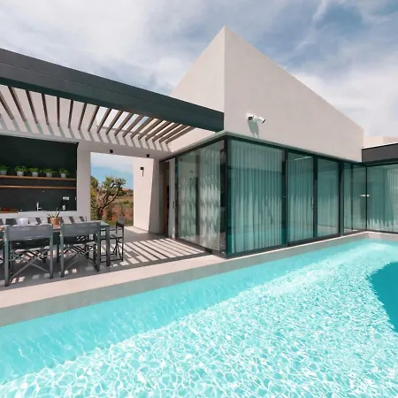 Villa Exclusive In Kastelir Istria With Swimming Pool Babici