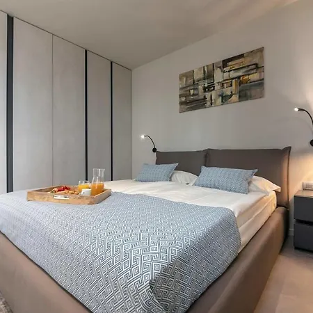Holiday home Ruzic